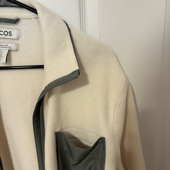 COS Thin fleece - Picture 2 of 5